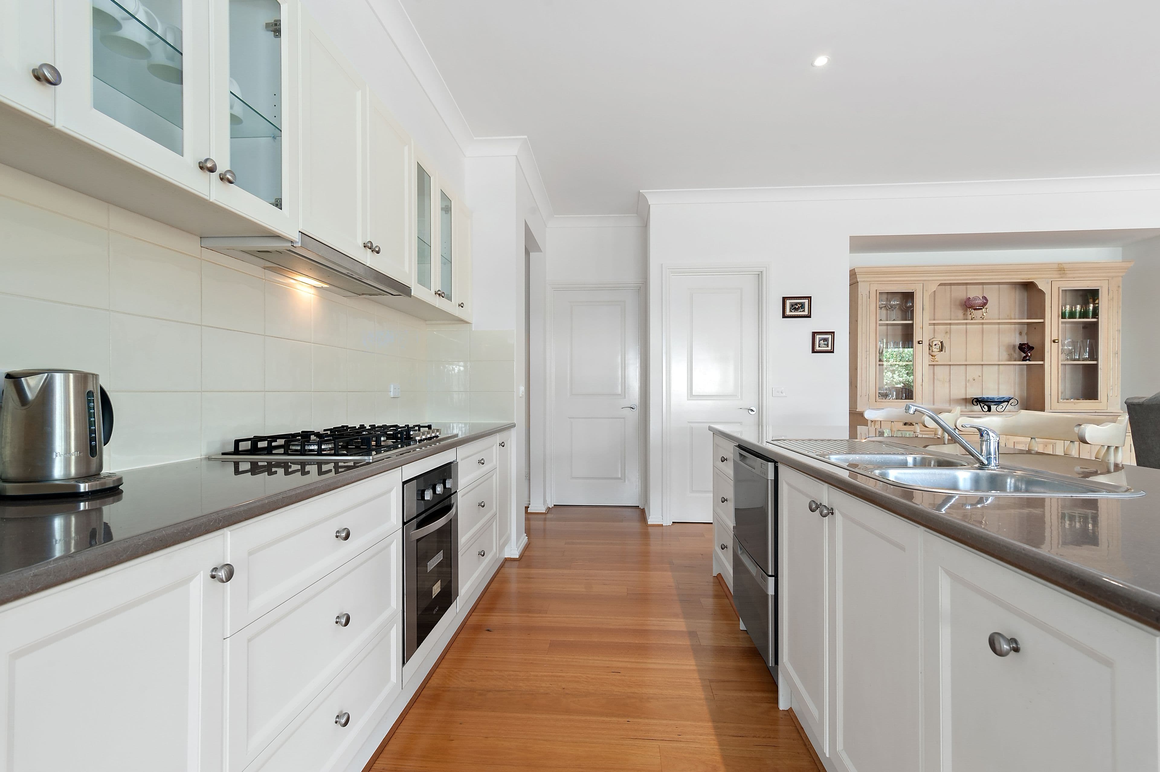 31 Valleyview Grove, Drouin VIC 3818, Drouin - Thumbnail 2