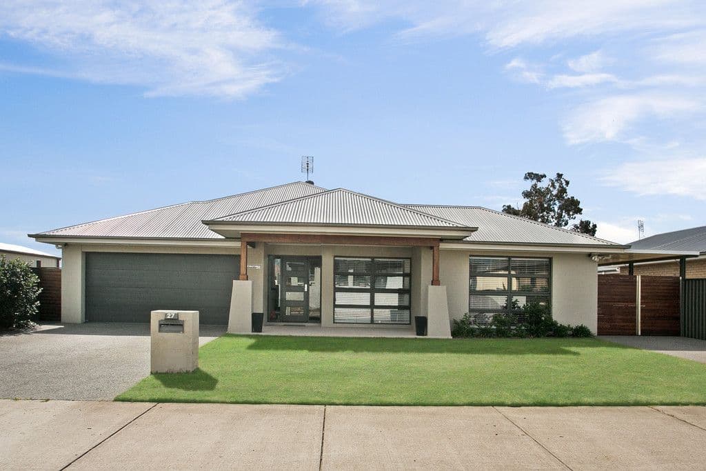 27 Kelly Circle, Rutherford NSW 2320, Rutherford - Image 1