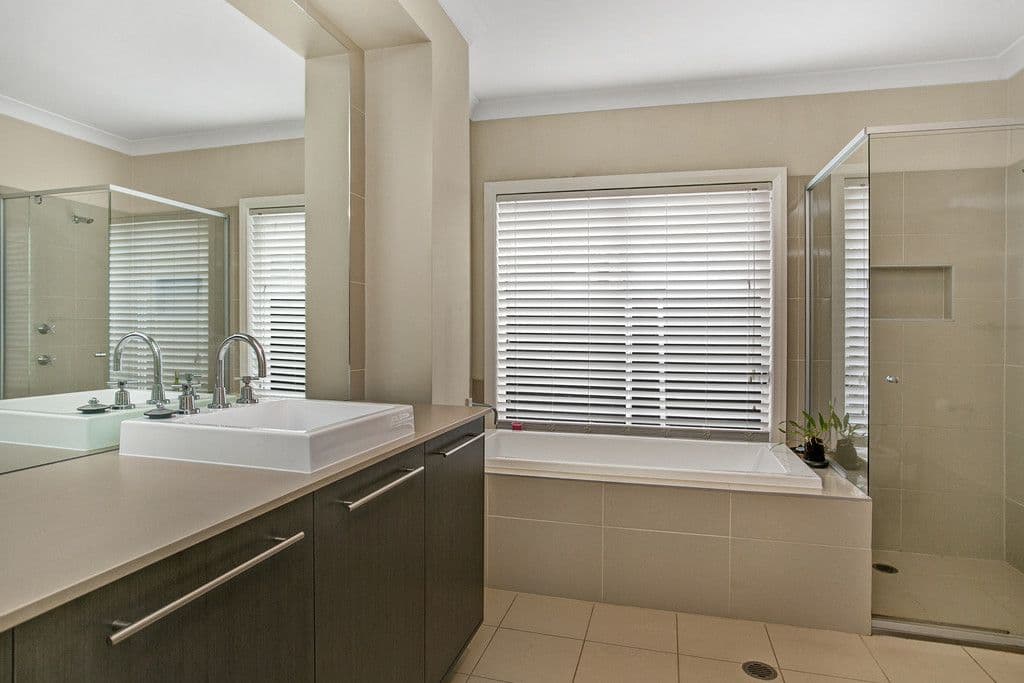 27 Kelly Circle, Rutherford NSW 2320, Rutherford - Thumbnail 6