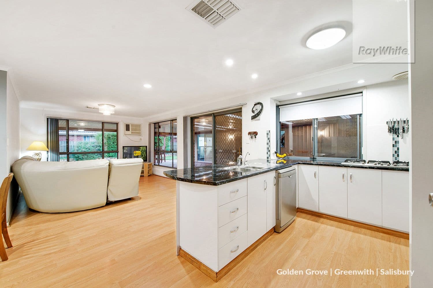 WARNERVALE, WARNERVALE, Warnervale - Thumbnail 8