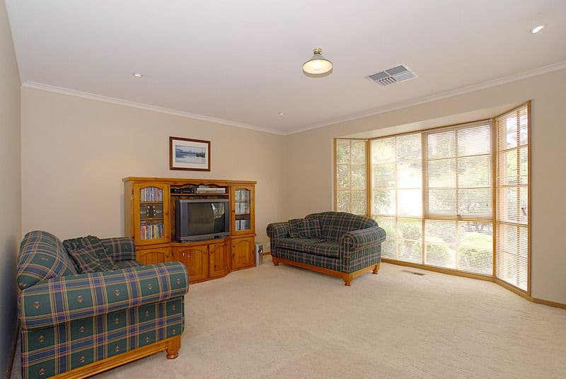 5 Elizabeth Street, FERNTREE GULLY VIC 3156, Ferntree Gully - Thumbnail 3