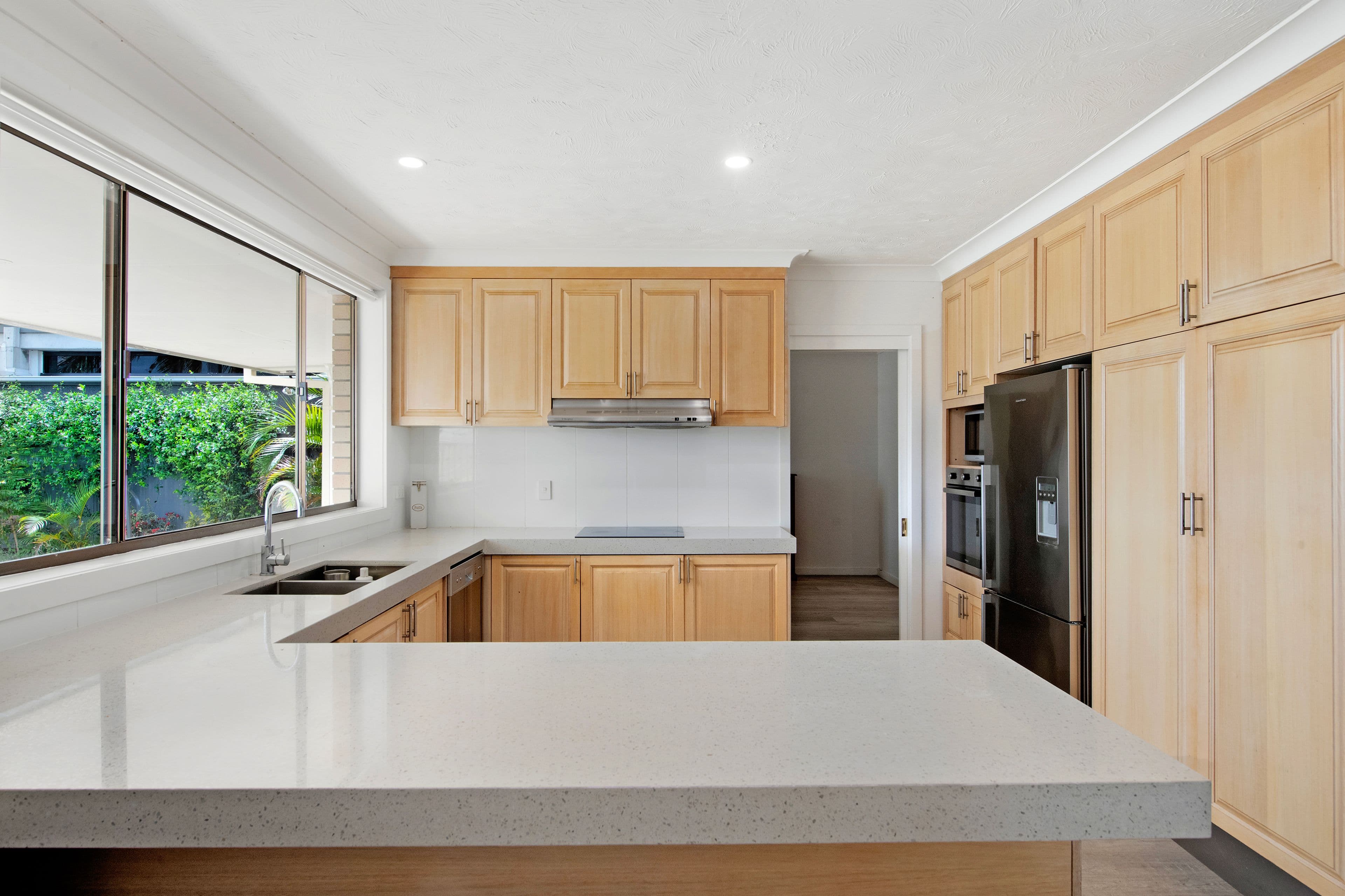 26 Welby Street, Broadbeach Waters QLD 4218, Broadbeach Waters - Thumbnail 5