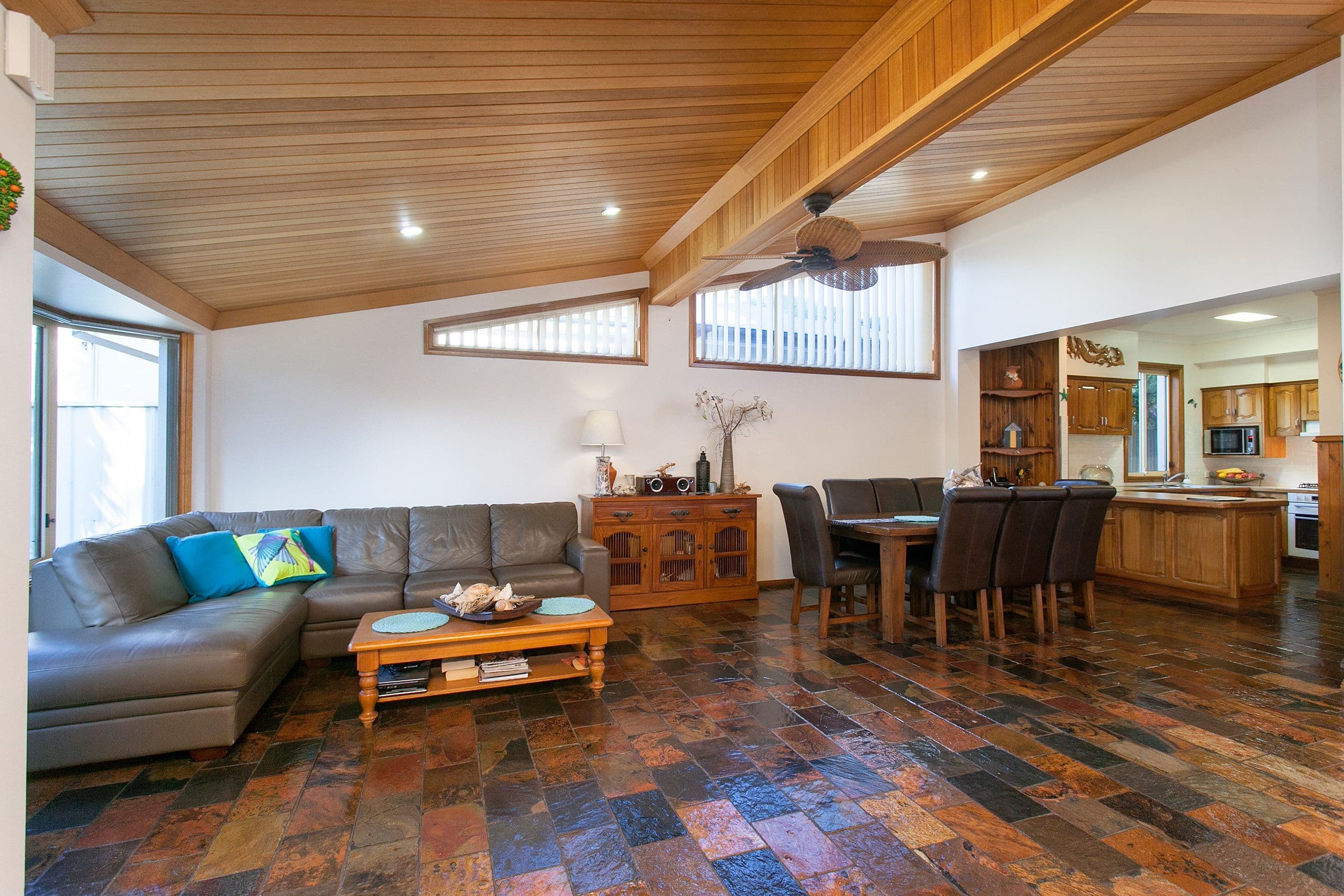 32 Peterborough Avenue, Lake Illawarra - Thumbnail 7