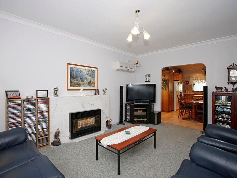 4 Taylor Street, REYNELLA SA 5161, Reynella - Thumbnail 3