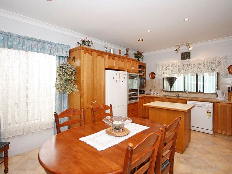 4 Taylor Street, REYNELLA SA 5161, Reynella - Thumbnail 4