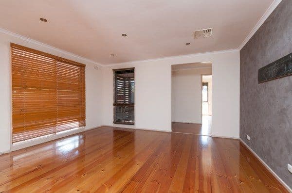 7 Walton Close, CRAIGIEBURN VIC 3064, Craigieburn - Thumbnail 4