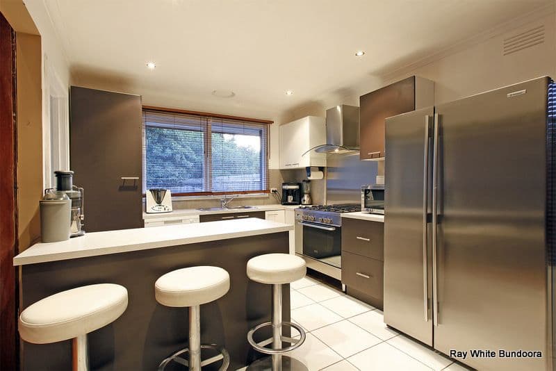 15 Cambridge Way, BUNDOORA VIC 3083, Bundoora - Thumbnail 2