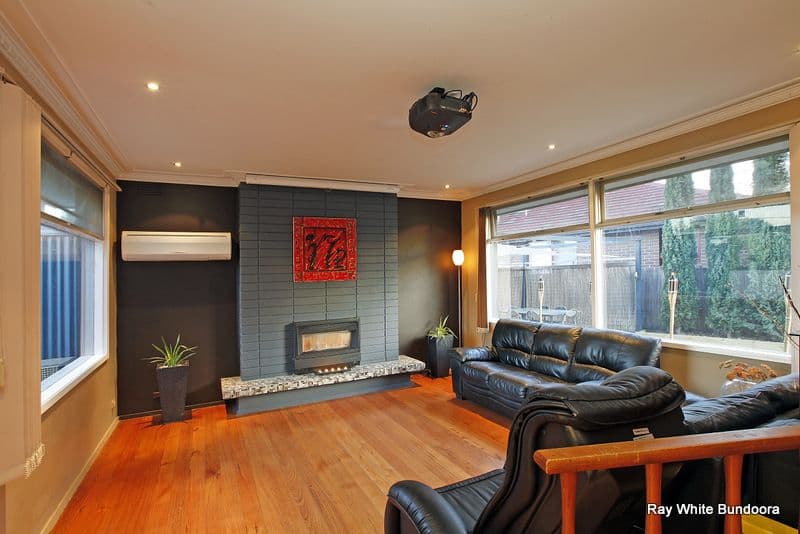 15 Cambridge Way, BUNDOORA VIC 3083, Bundoora - Thumbnail 3