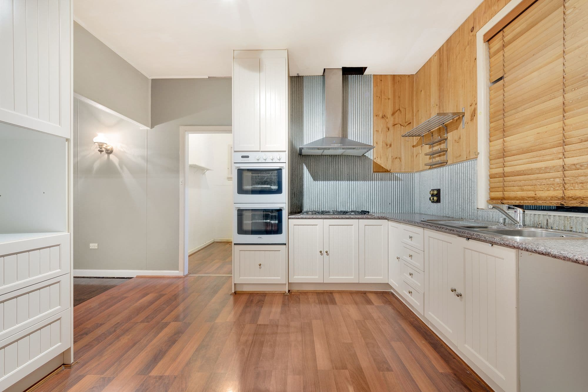 160 Harrow Road, Glenfield - Thumbnail 4