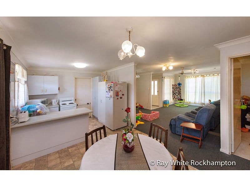 26 Kavanagh Crescent, KOONGAL QLD 4701, Koongal - Thumbnail 3