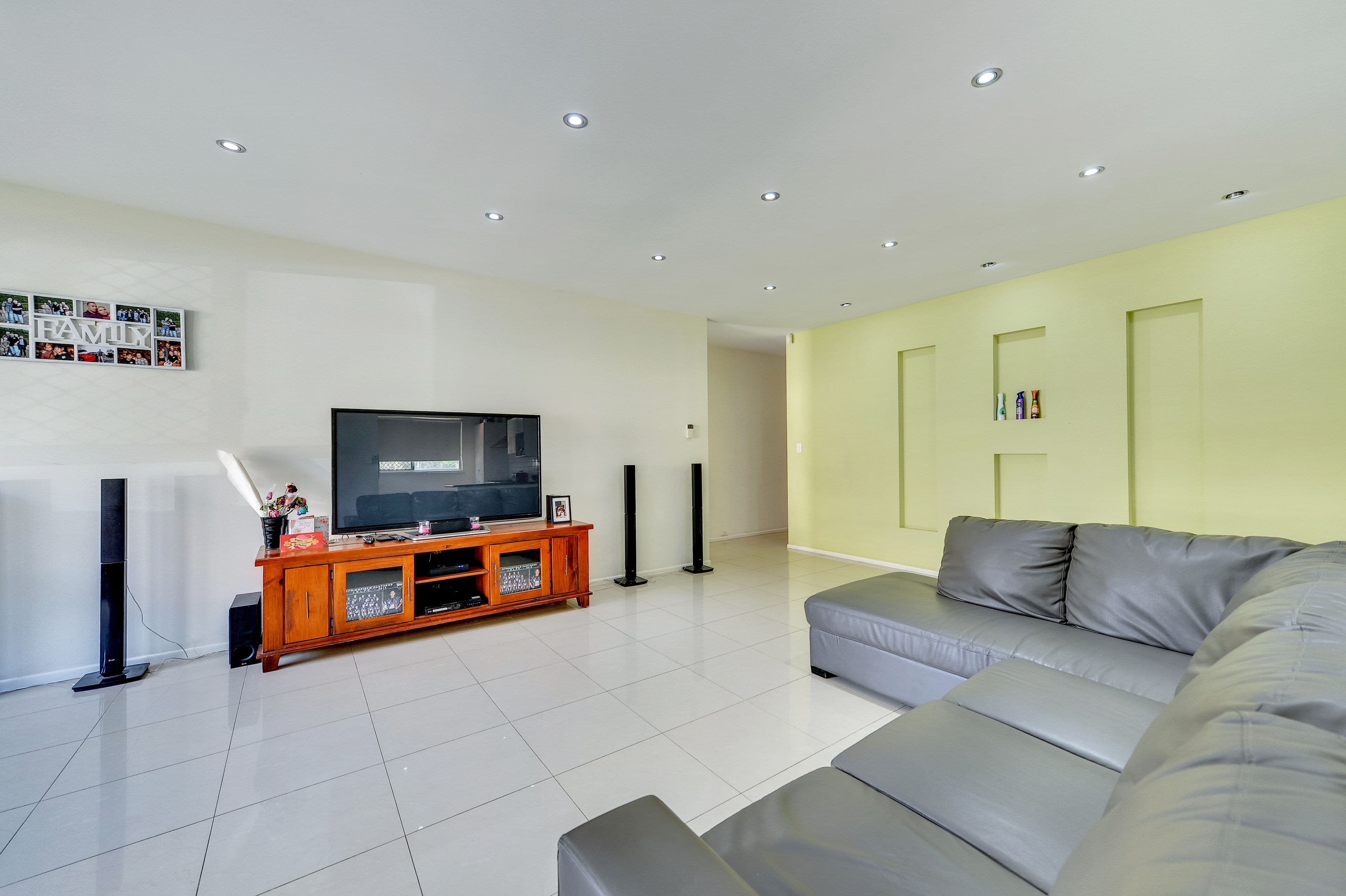 1 Sandoy Court, Bellbird Park QLD 4300, Bellbird Park - Thumbnail 4