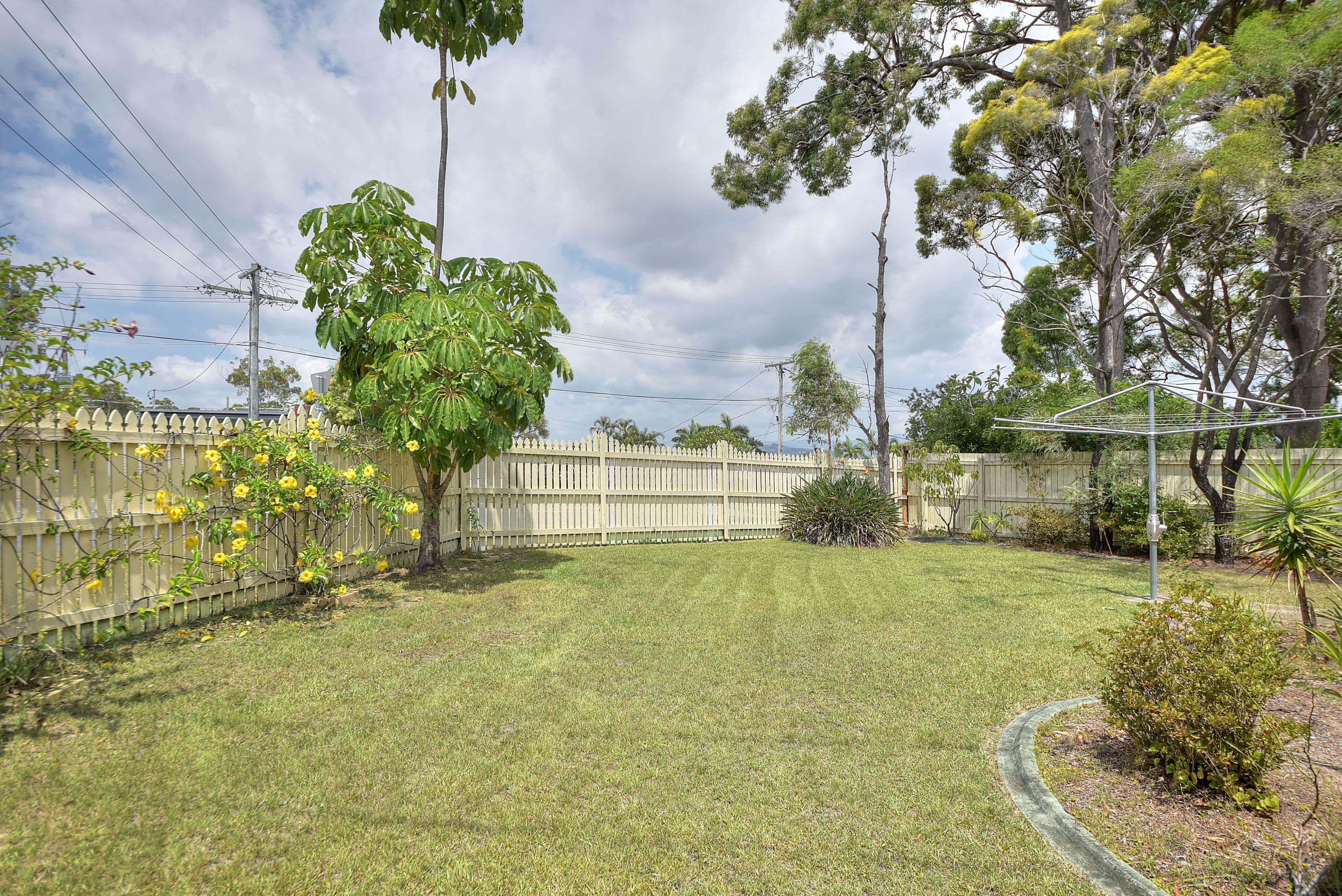 23 Kardella Street, Ashmore QLD 4214, Ashmore - Thumbnail 4
