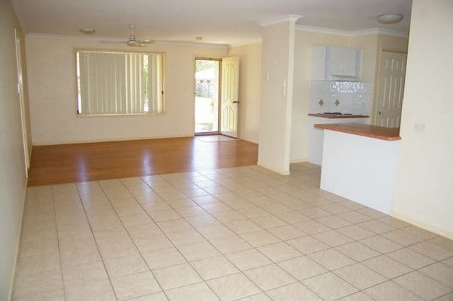 25 Antigua Crescent, DECEPTION BAY QLD 4508, Deception Bay - Thumbnail 4