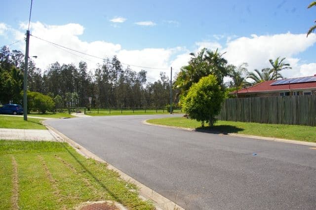 25 Antigua Crescent, DECEPTION BAY QLD 4508, Deception Bay - Thumbnail 5
