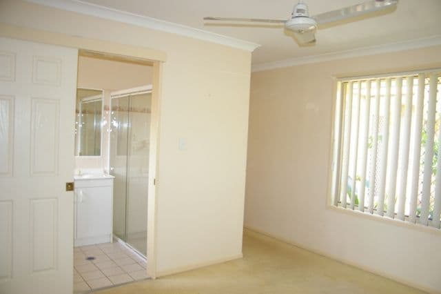 25 Antigua Crescent, DECEPTION BAY QLD 4508, Deception Bay - Thumbnail 6
