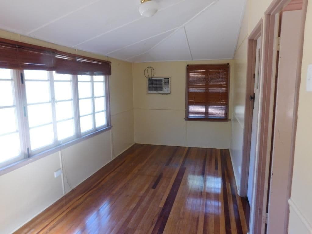 49 Tanduringie Drive, Nanango QLD 4615, Nanango - Thumbnail 7