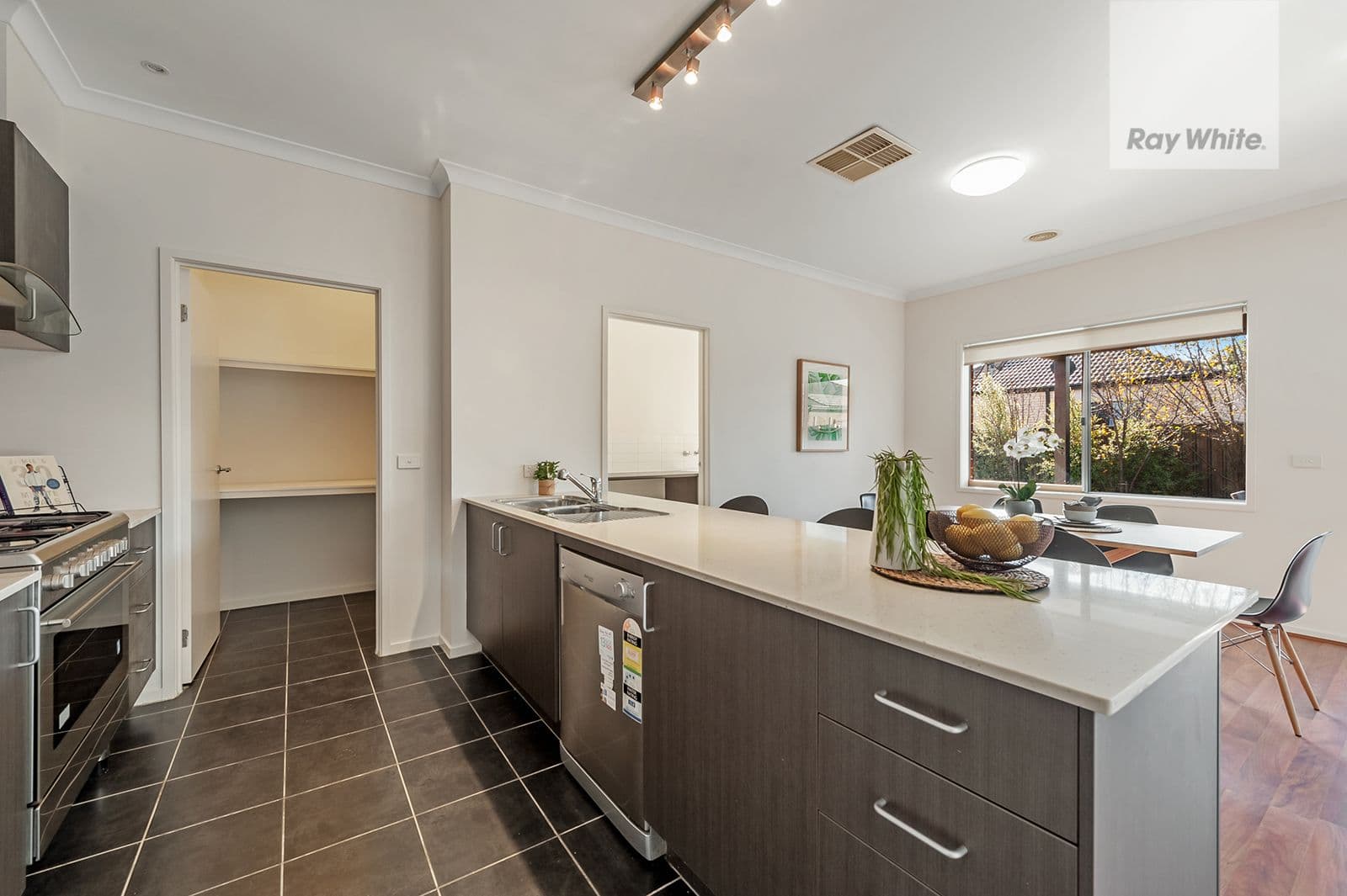 18 Arapiles Avenue, Craigieburn VIC 3064, Craigieburn - Thumbnail 6