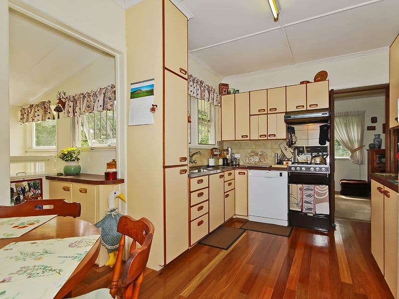38 Pangeza Street, STAFFORD HEIGHTS QLD 4053, Stafford Heights - Thumbnail 3