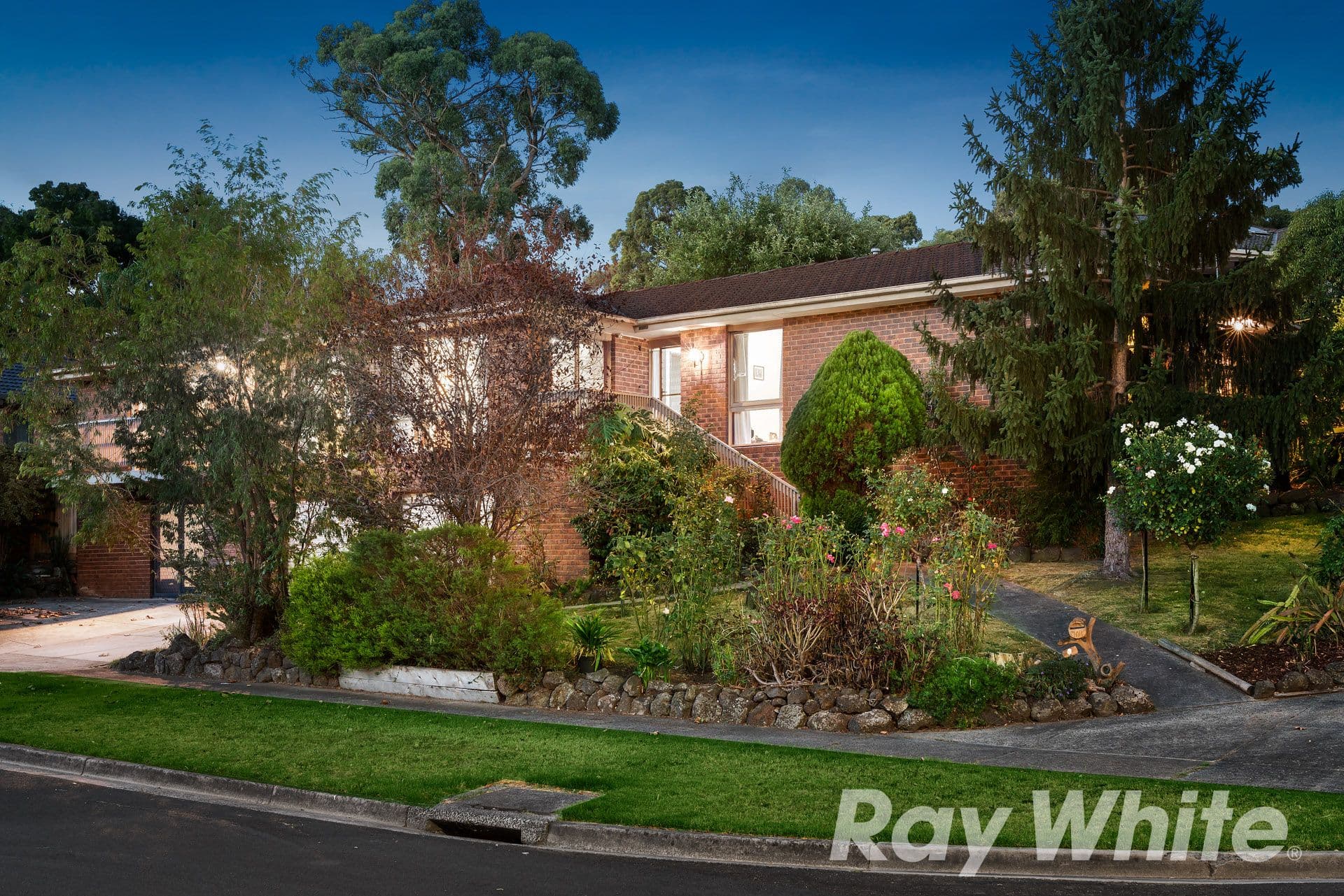 1 Gwyn Rise, Vermont South VIC 3133, Vermont South - Image 1
