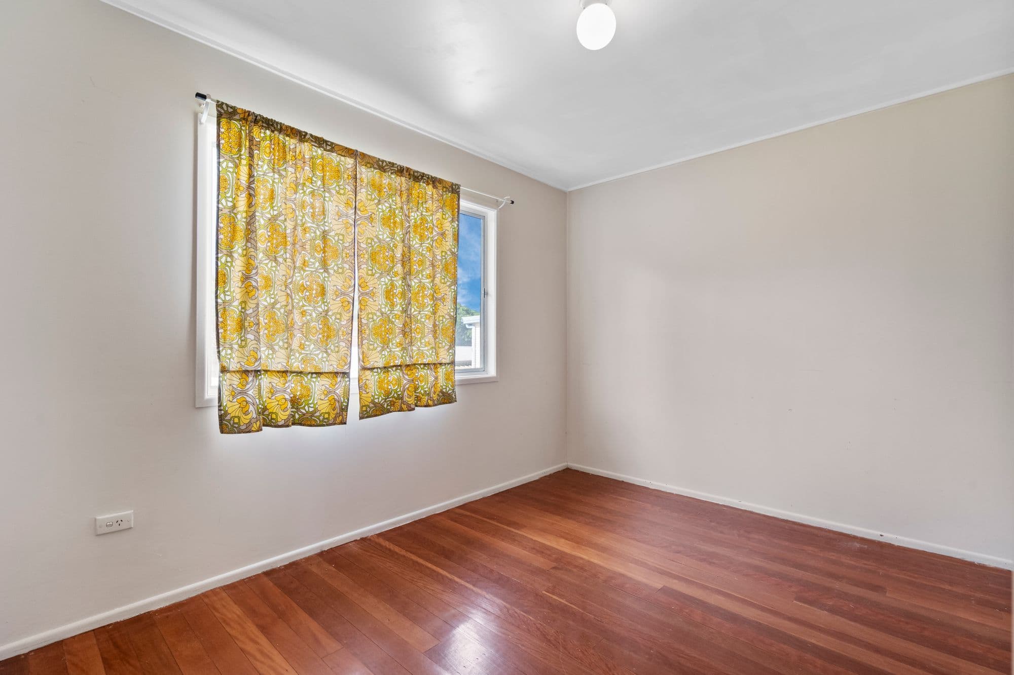 4 Whitey Street, Woodridge QLD 4114, Woodridge - Thumbnail 3