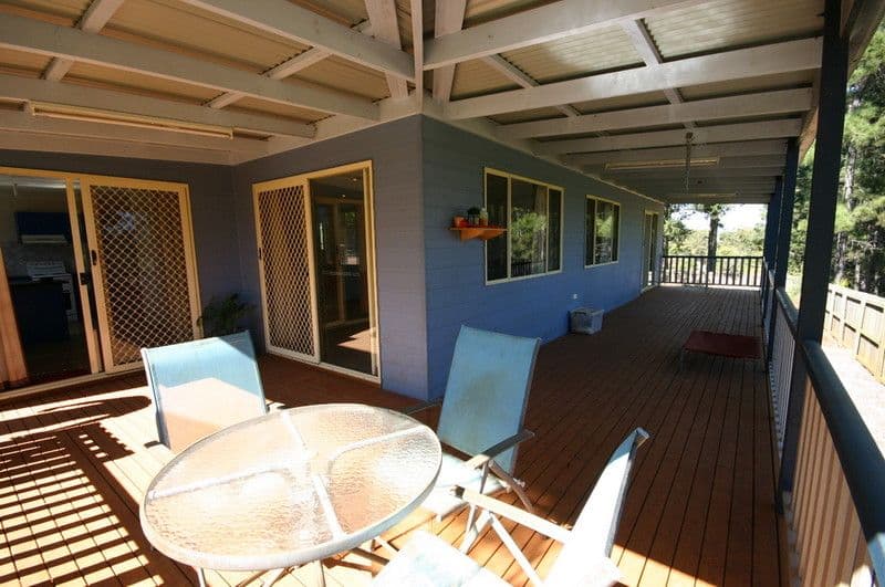 22 Cooee Crescent, MACLEAY ISLAND QLD 4184, Macleay Island - Thumbnail 3