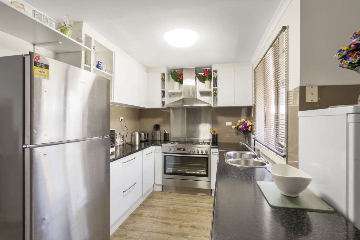 2 Briardale Drive, Werribee VIC 3030, Werribee - Thumbnail 5