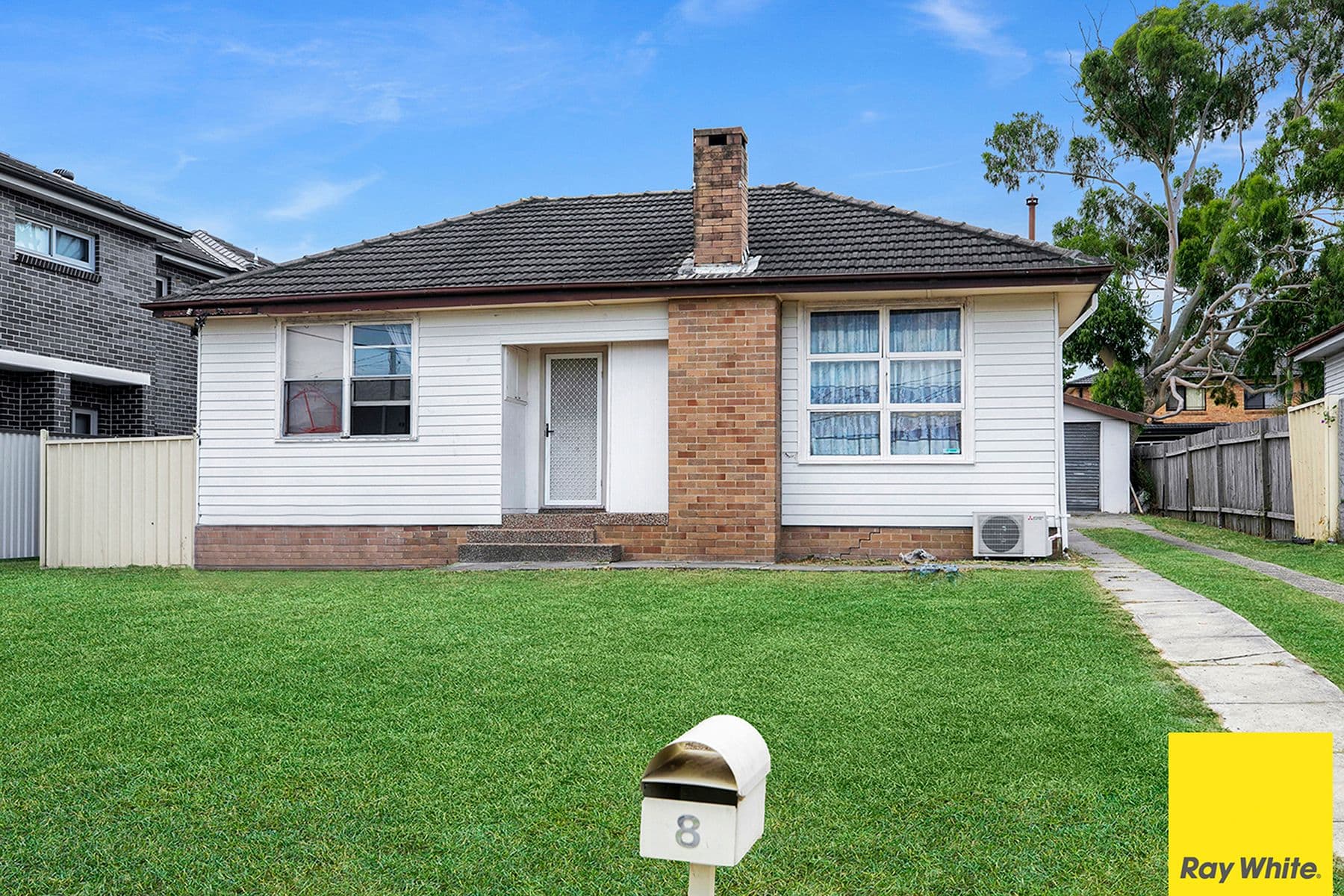 8 Bamfield Avenue, Yagoona - Thumbnail 2