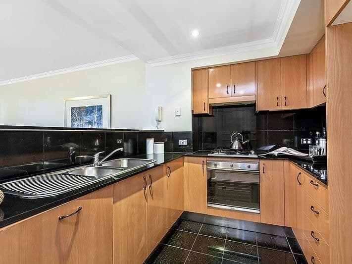 501/1 Cary Street, Drummoyne - Thumbnail 3