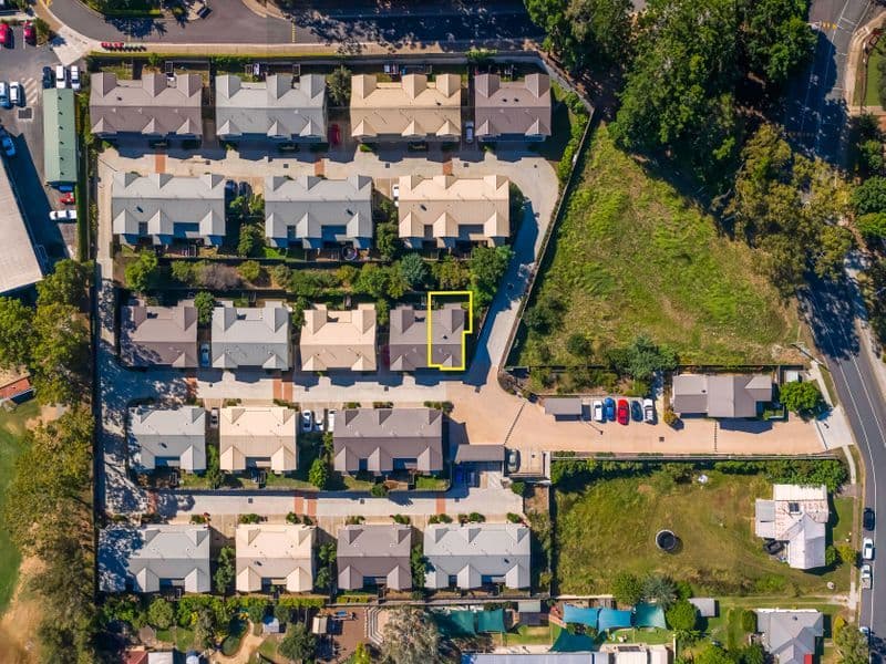 17 Armstrong Street, Petrie QLD 4502, Petrie - Thumbnail 2