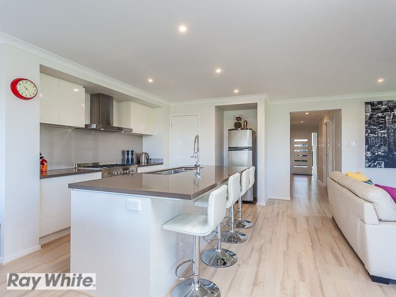 39 Expedition Drive, NORTH LAKES QLD 4509, North Lakes - Thumbnail 4
