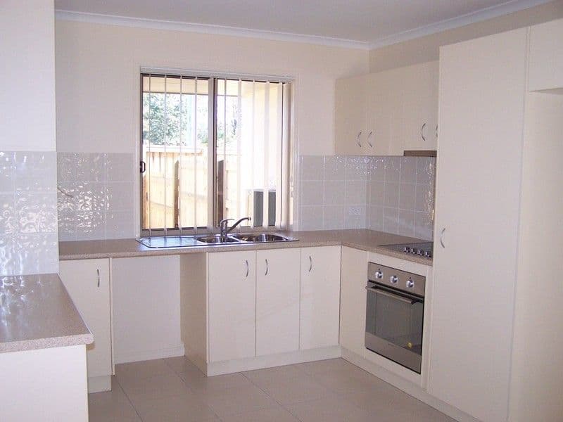 3b Elizabeth St Gardens, CLONTARF QLD 4019, Clontarf - Thumbnail 2