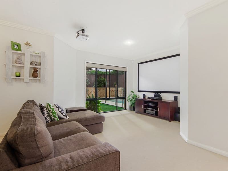 34 Essen Place, Oxenford QLD 4210, Oxenford - Thumbnail 4