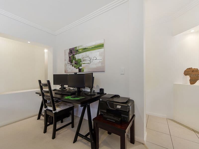 34 Essen Place, Oxenford QLD 4210, Oxenford - Thumbnail 6