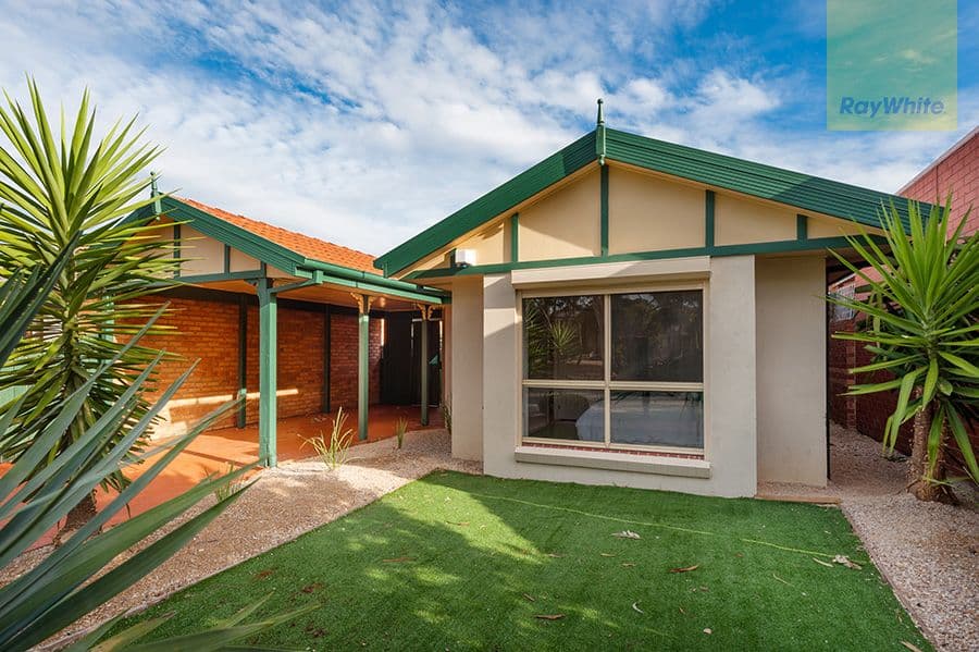 8 Connell Walk, Roxburgh Park VIC 3064, Roxburgh Park - Thumbnail 2