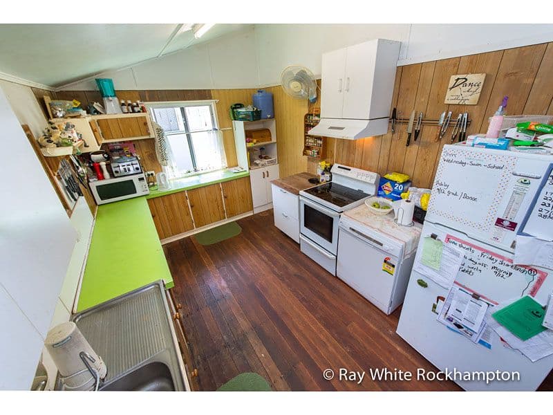 162 Stamford Street, BERSERKER QLD 4701, Berserker - Thumbnail 5