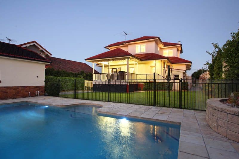 8 Sidney Street, ALDERLEY QLD 4051, Alderley - Thumbnail 2