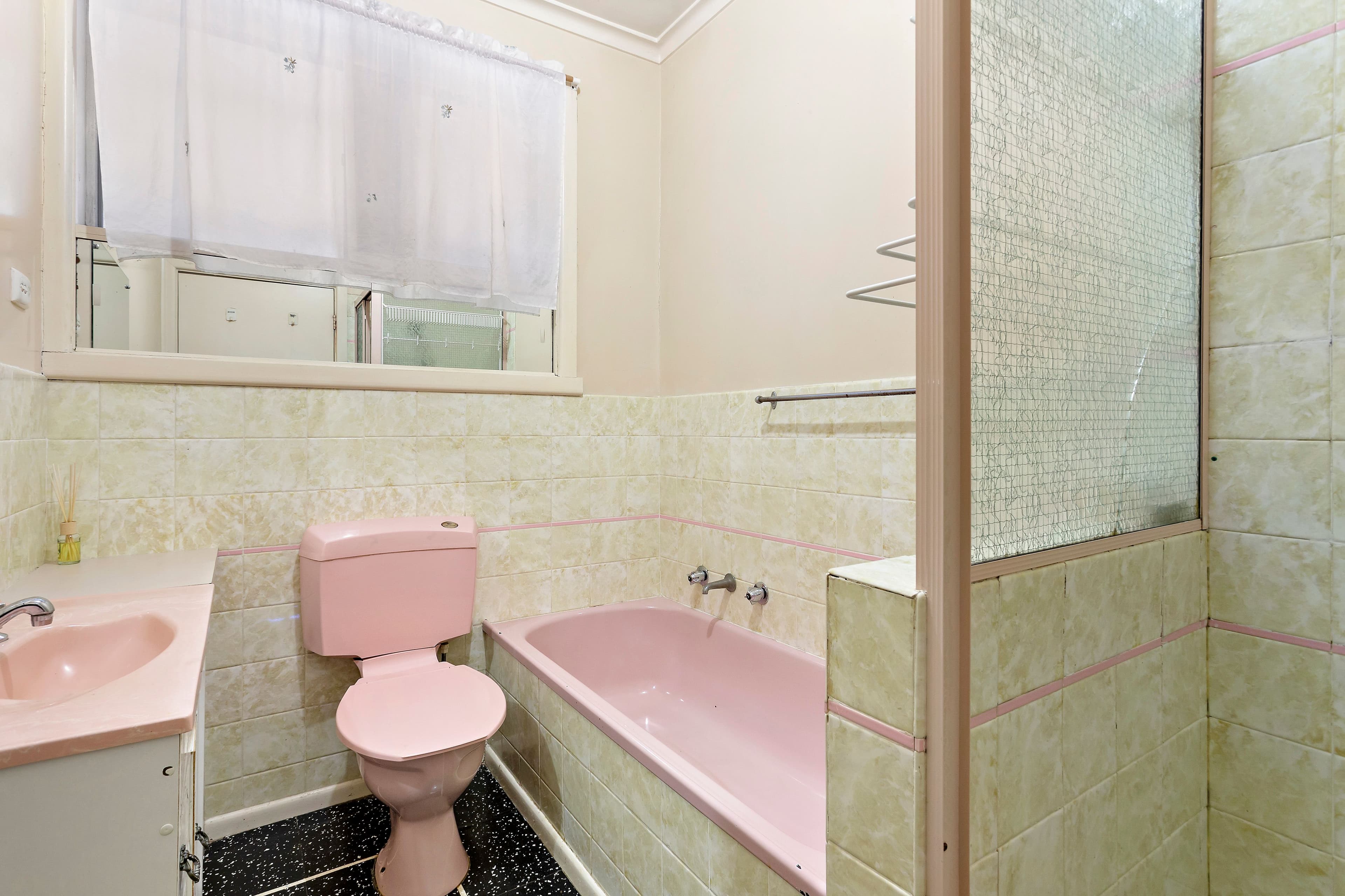 10 Buckingham Court, Thomastown VIC 3074, Thomastown - Thumbnail 6