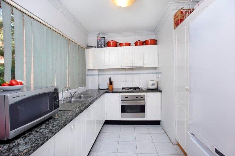 10 Ancona Street, Carrara, QLD, 4211, Carrara - Thumbnail 3