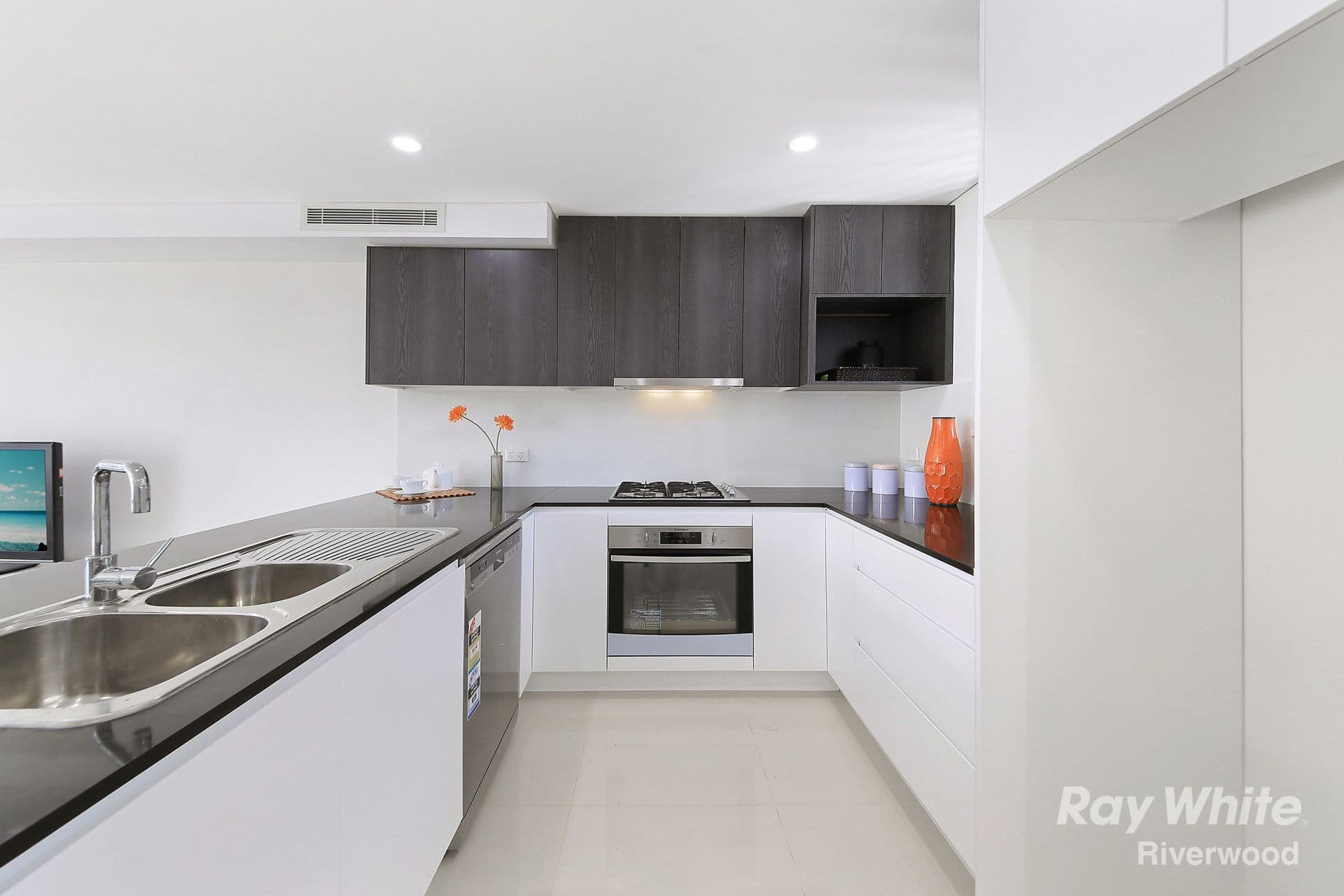 9 Rogers Street, Roselands NSW 2196, Roselands - Thumbnail 6
