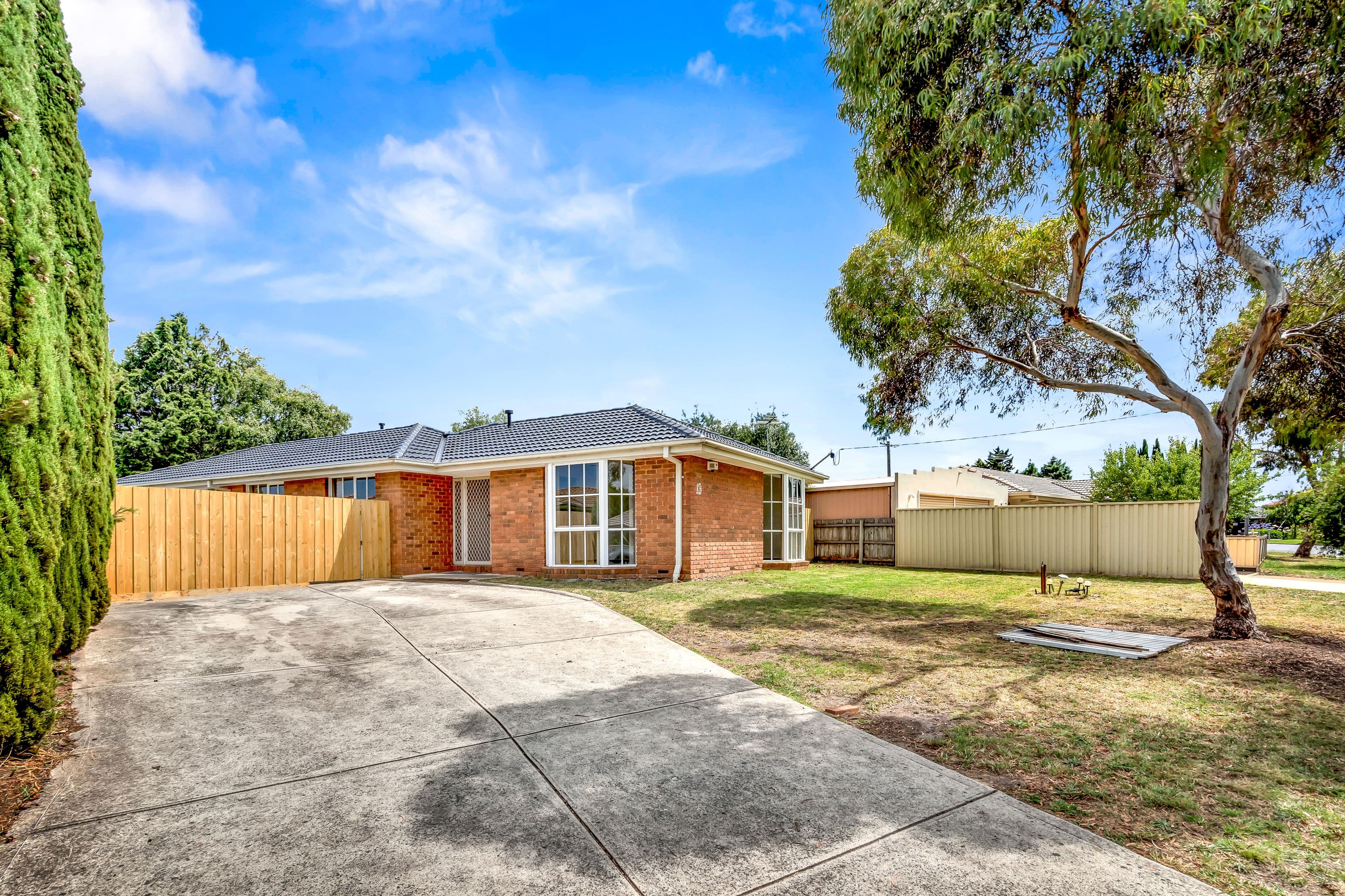 19 Banbury Crescent, Craigieburn VIC 3064, Craigieburn - Thumbnail 2