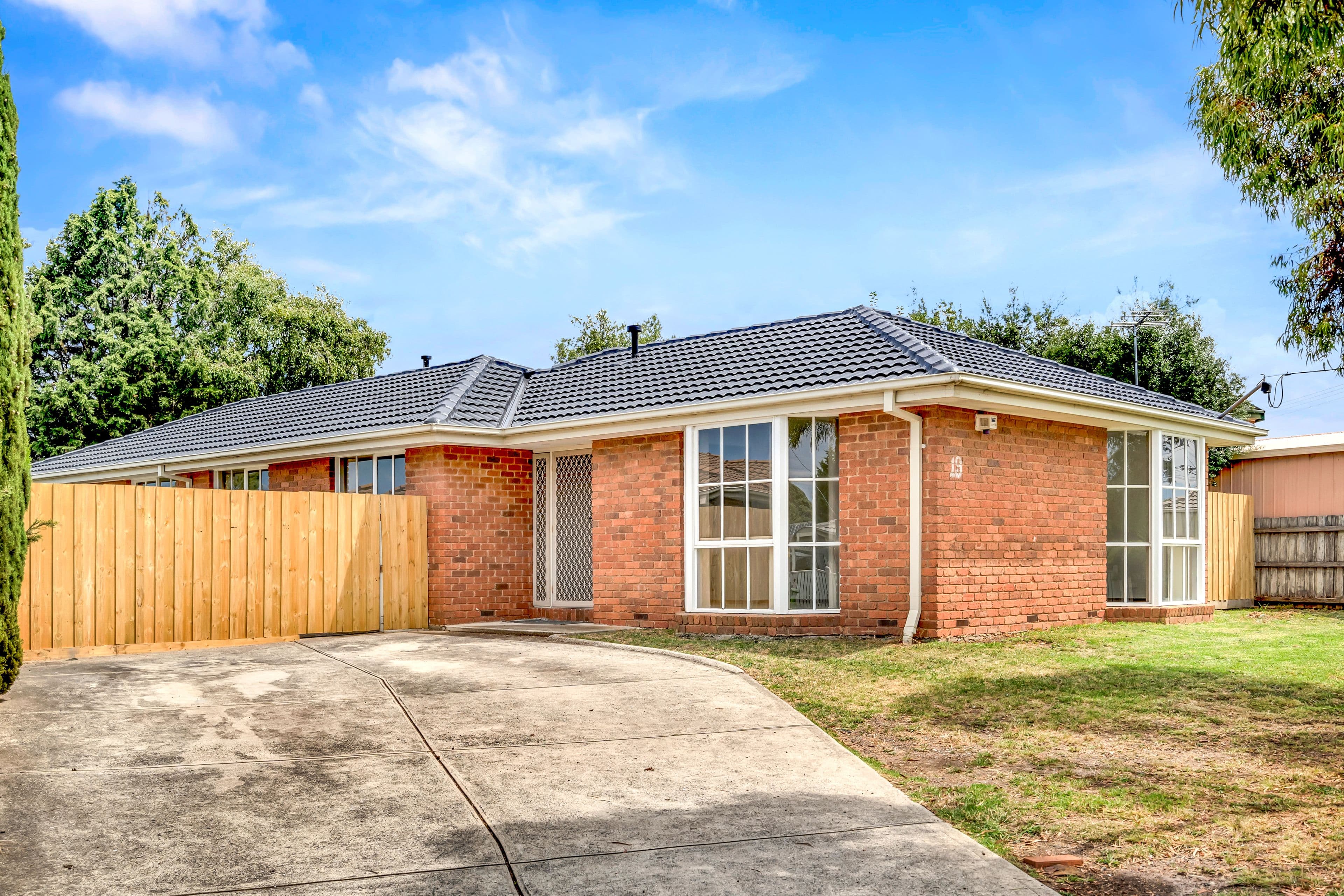 19 Banbury Crescent, Craigieburn VIC 3064, Craigieburn - Thumbnail 3