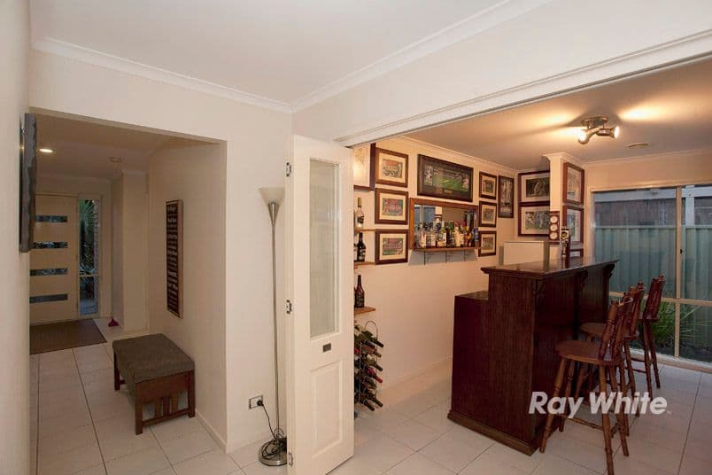 7 Greenock Crescent, CRANBOURNE EAST VIC 3977, Cranbourne East - Thumbnail 6