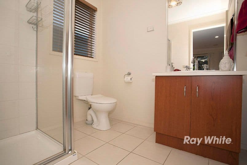 7 Greenock Crescent, CRANBOURNE EAST VIC 3977, Cranbourne East - Thumbnail 8
