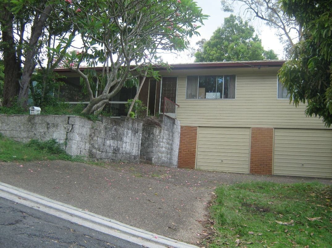 34 Struan Street, CHAPEL HILL QLD 4069, Chapel Hill - Thumbnail 2