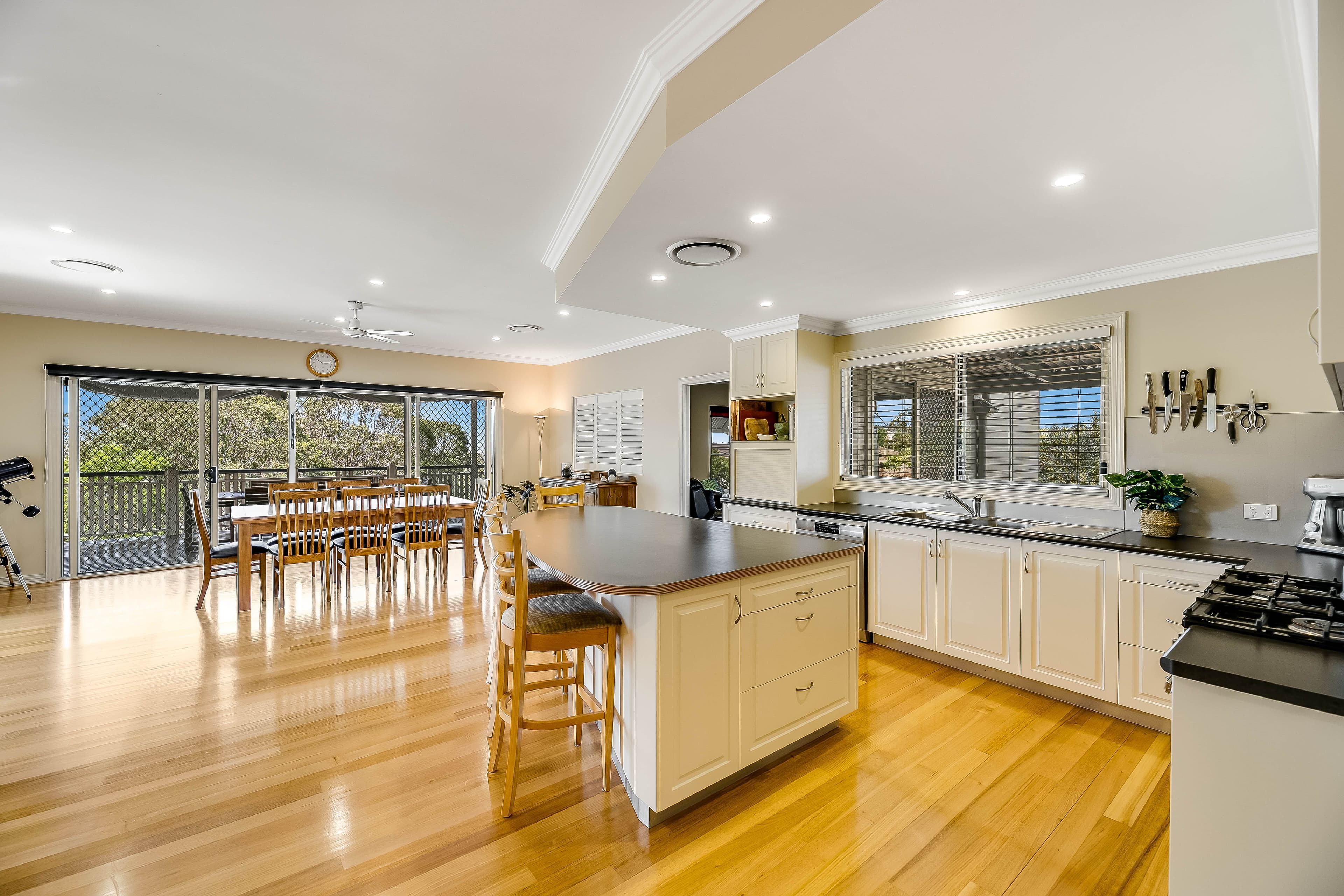 215 Carroll Road, Hodgson Vale QLD 4352, Hodgson Vale - Thumbnail 4