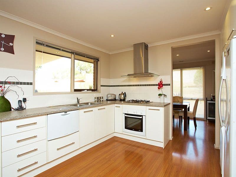49 Rosina Drive, MELTON VIC 3337, Melton - Thumbnail 5