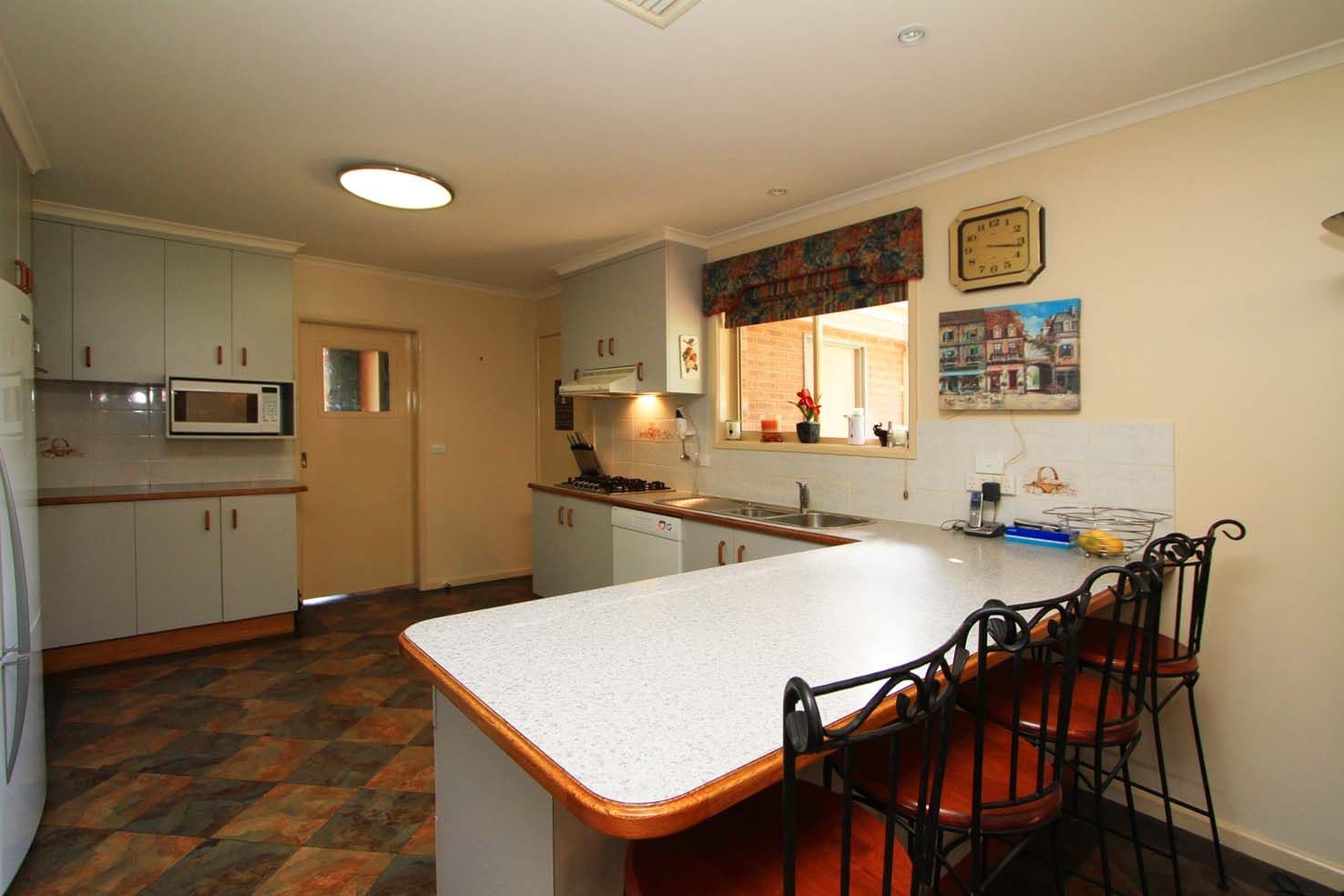 7 Owen Court, LAVINGTON NSW 2641, Lavington - Thumbnail 5