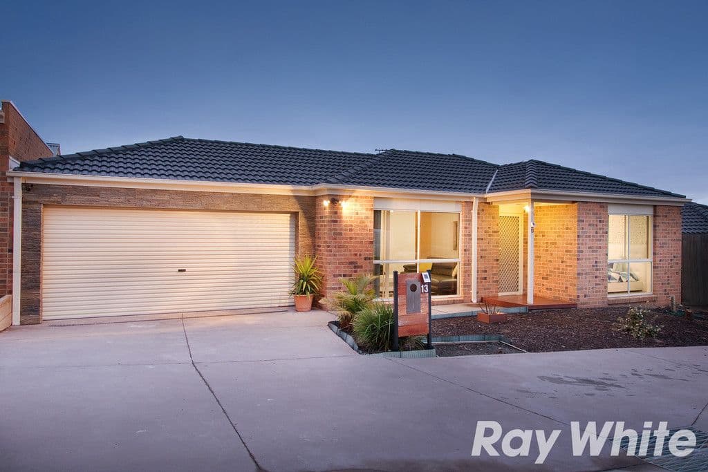 18-20 Ben Drive, Pakenham VIC 3810, Pakenham - Image 1