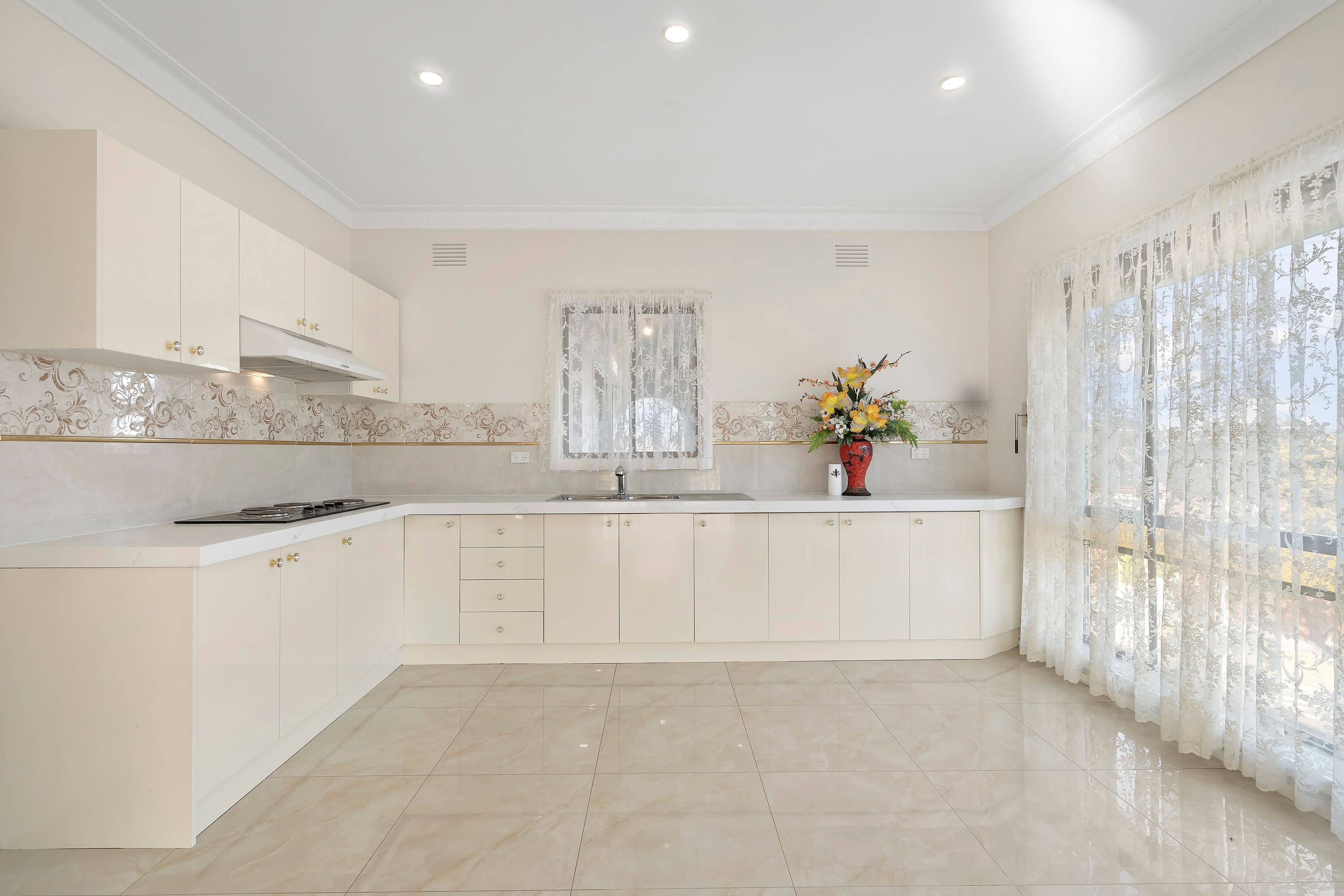 14 Yilleen Close, Thomastown VIC 3074, Thomastown - Thumbnail 8