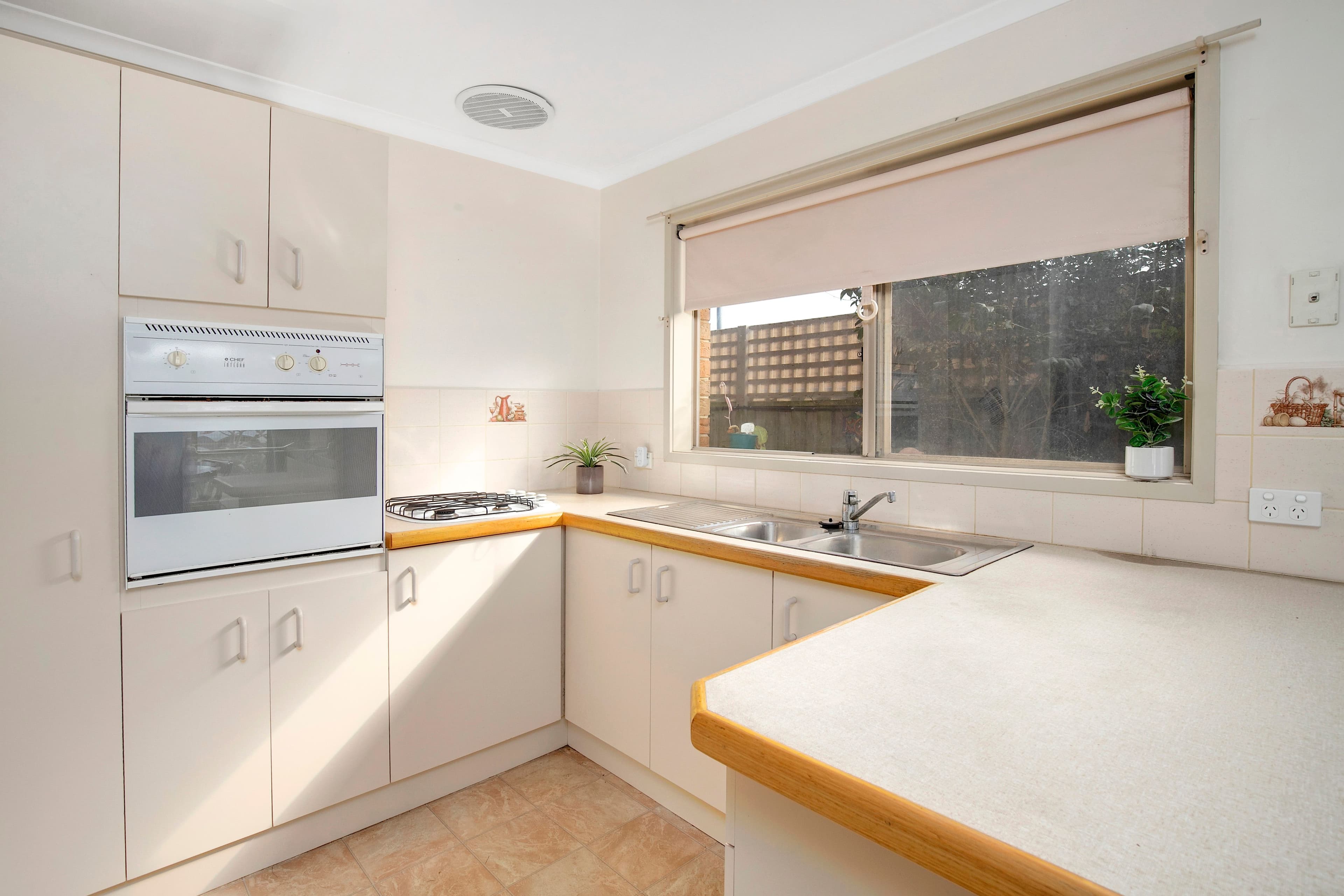 10 Third Avenue, Rosebud VIC 3939, Rosebud - Thumbnail 2